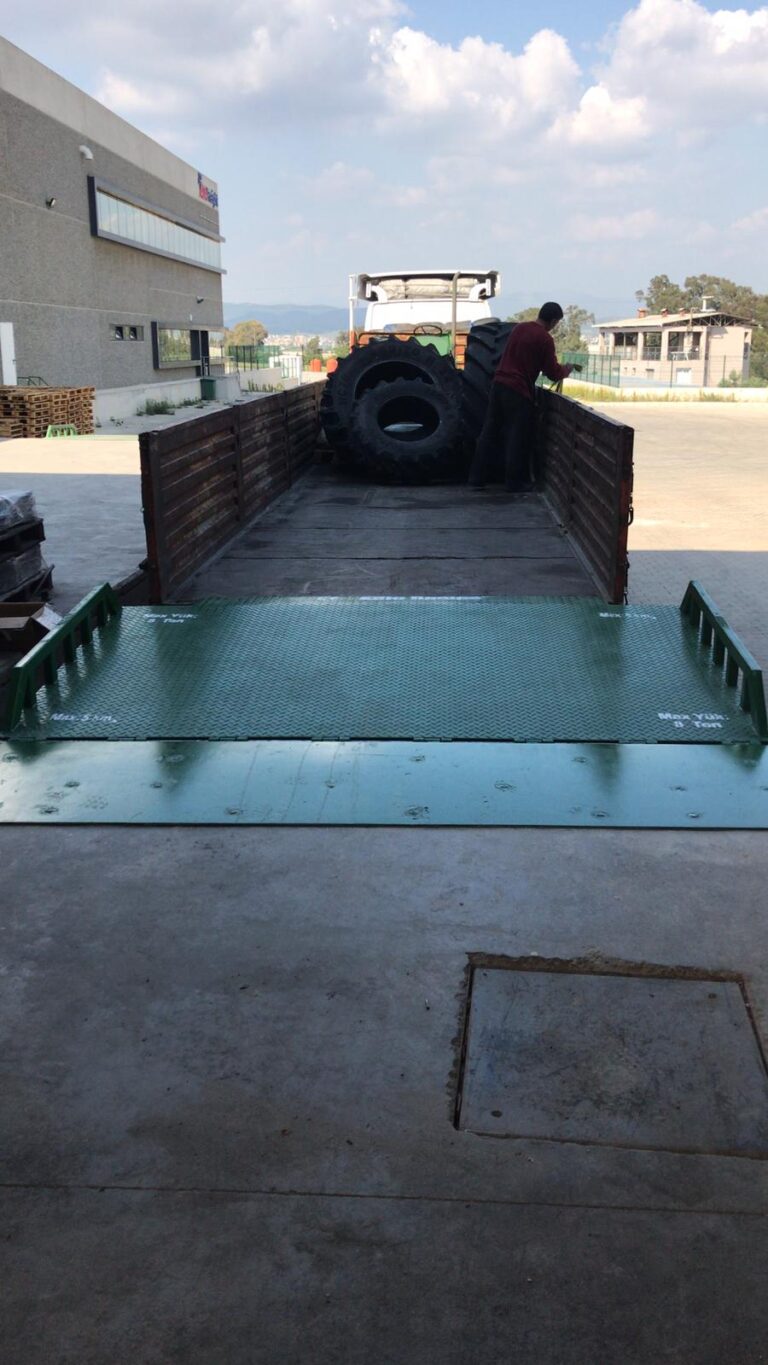 Forklift ile Mobil Rampa Kullanmanın Lojistiğe Faydası